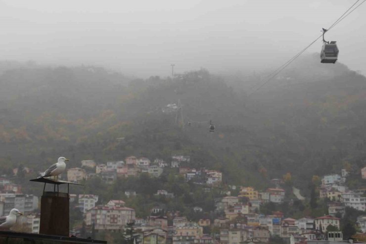 Ordu’nun ‘seyir terasında’ sis güzelliği