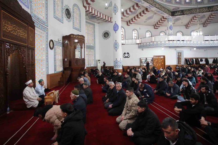 Hayatını kaybeden AİÇÜ öğrencisi Remziye Horuz İçin Mevlid programı düzenlendi