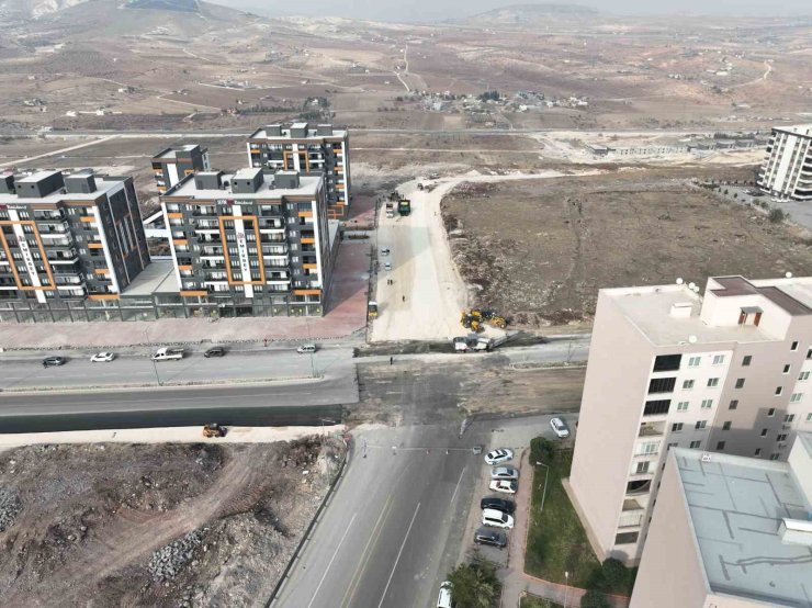 Büyükşehir’den trafiği rahatlatan yol çalışması