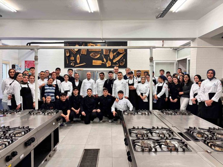 Geleceğin aşçıları balık workshopu yaptı