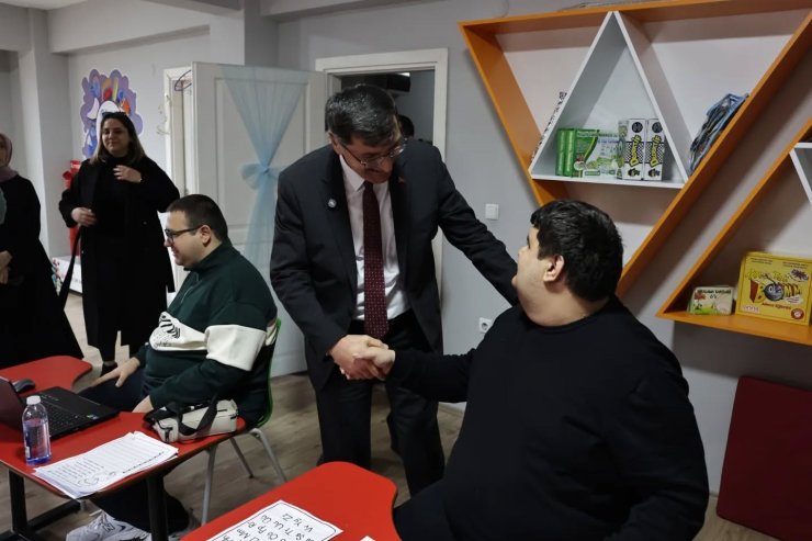 Kütahya Belediyesi’nden otizmli bireylere destek