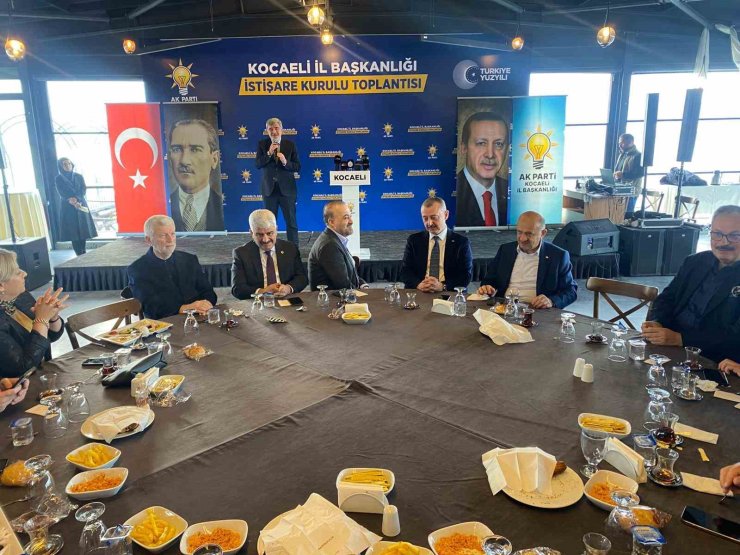 Eski bakan Osman Pepe’den "Yeni Yalta yazılıyor" uyarısı