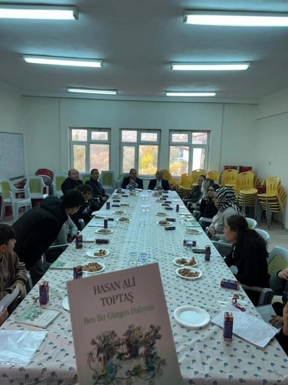 Bilecik’te öğrencilerle kitap okuma projesi hayata geçirildi