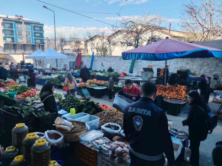 Ortaklar Semt Pazarı’nda gıda denetimi