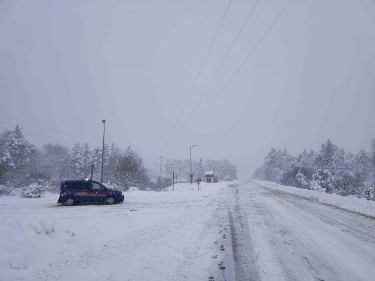 Karabük’te 112 köy yolu ukaşıma kapandı