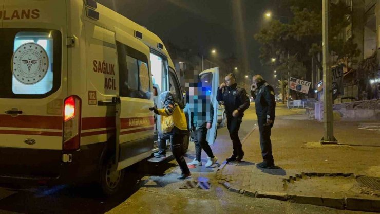 Adres sorduktan sonra bıçakladılar: 1 yaralı