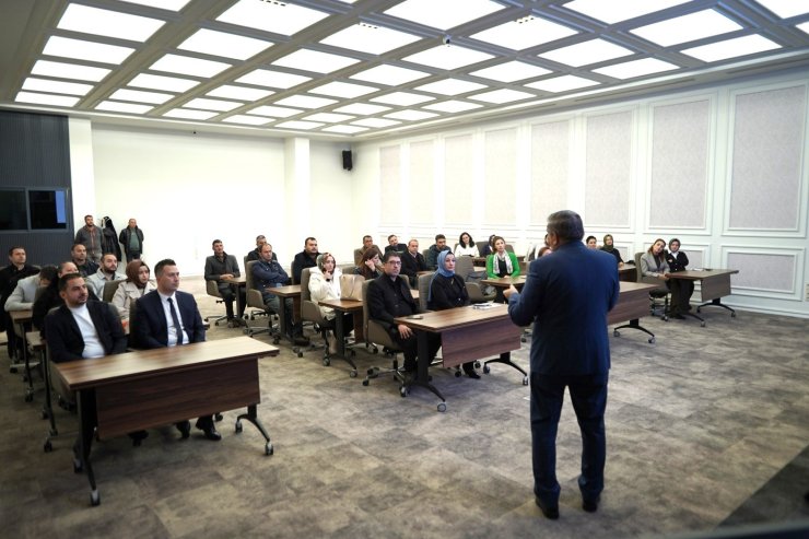 Melikgazi Belediyesi’nden ’Kuralları ve Adab-ı Muaşeret’ eğitimi