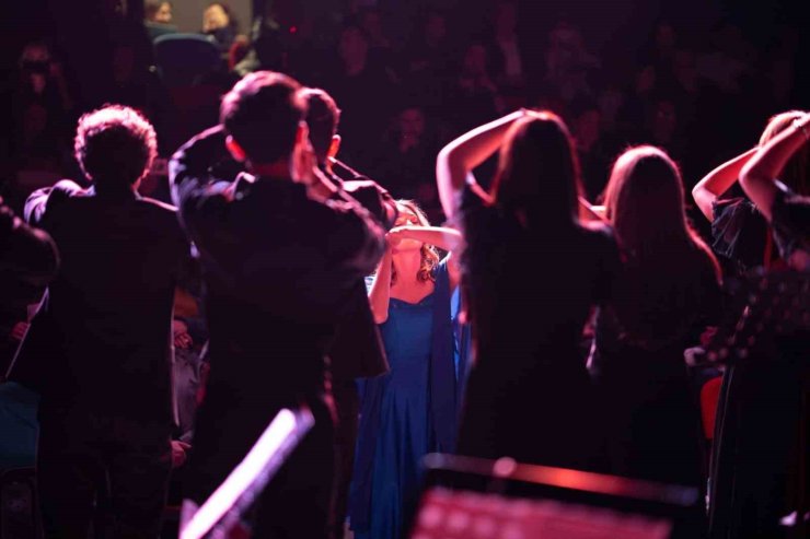 Ayvalık’ta müzik ve dayanışmayla özel konser