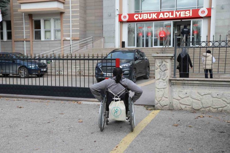 Bankaya olan borcu sebebiyle engelli vatandaşın aracı haciz edildi