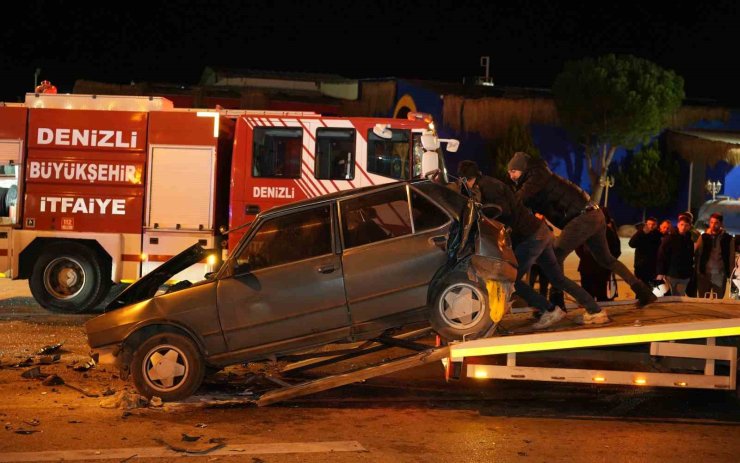 Denizli’de 5 aracın karıştığı zincirleme kaza çok sayıda kişi yaralandı