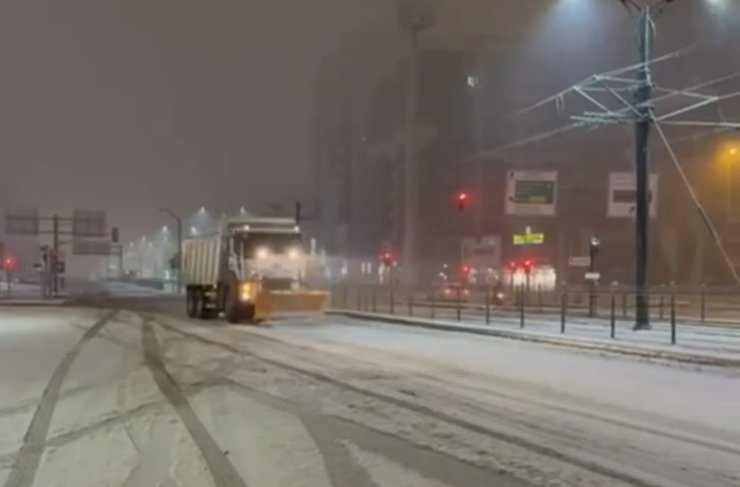 Gaziantep Büyükşehir, kar yağışına karşı tam kadro sahada
