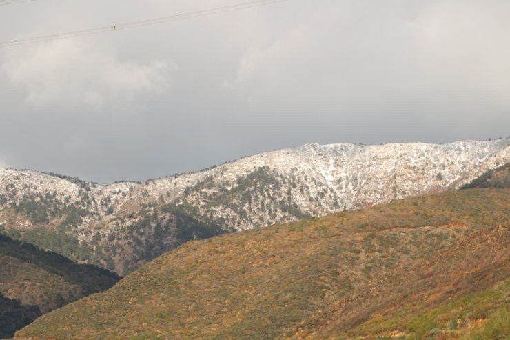 Amanoslar beyaza büründü