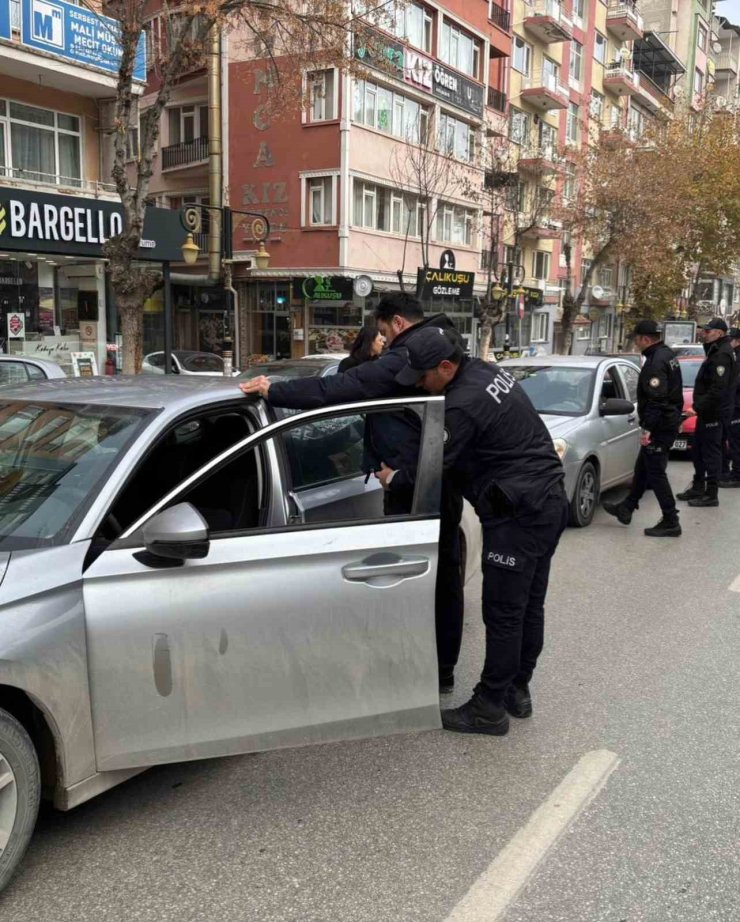 Kütahya’da son iki haftada yoğun denetim, 45 aranan şahıs yakalandı