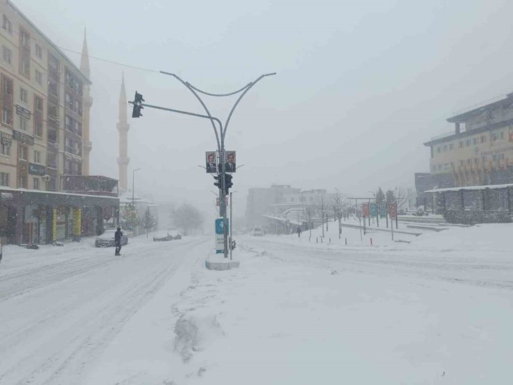 Şırnak’ta vatandaşlara trafiğe çıkmayın uyarısı