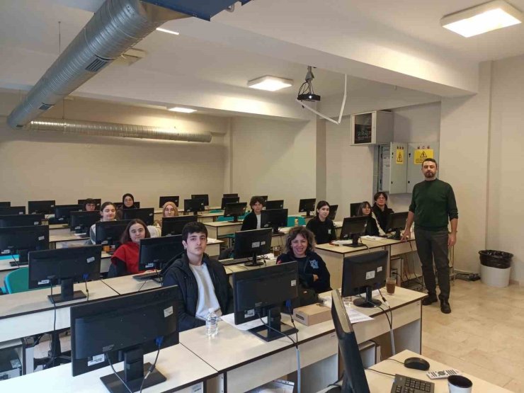 BİLSEM öğrencilerine yönelik teorik ve uygulamalı dersler verildi