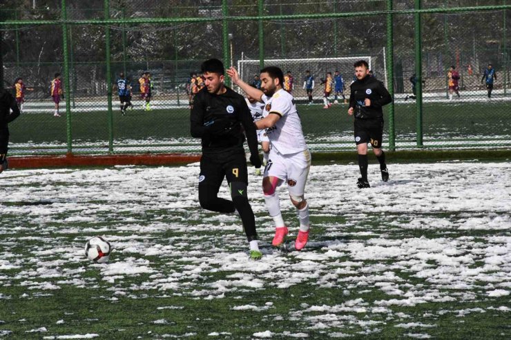 Kayseri Ülküspor farklı kazandı