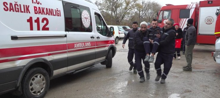 Beton fabrikasında yangın: 2 işçi dumandan etkilendi