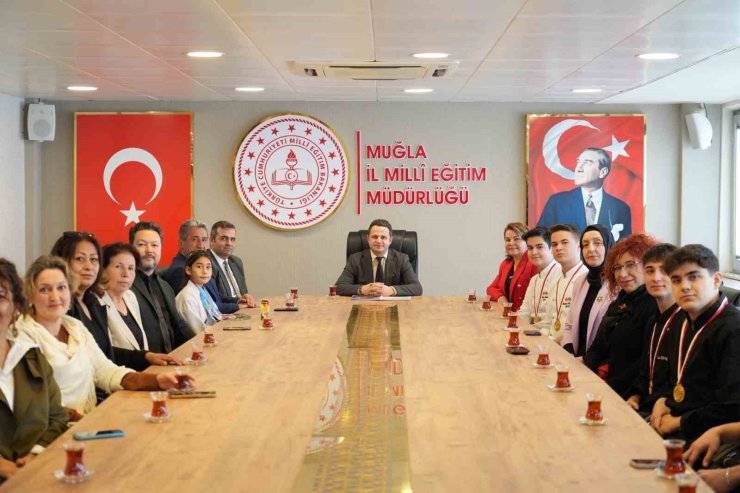 Muğla’nın altın madalyalı öğrencilerinin başarıları kutlandı
