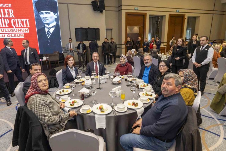 Seçer: "Şehitlerimiz bu ülkenin onurunu omuzlarında taşıdı"