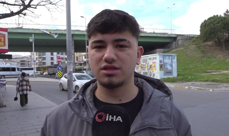 Ehliyet sınavından 7’inci kez kalan genç ortalığı birbirine kattı; o anlar kamerada