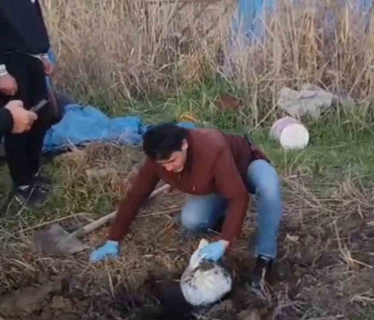 Filmleri aratmayan milyonlarca liralık kuyumcu soygununda, altınlar 4 farklı noktada toprağa gömülü bulundu