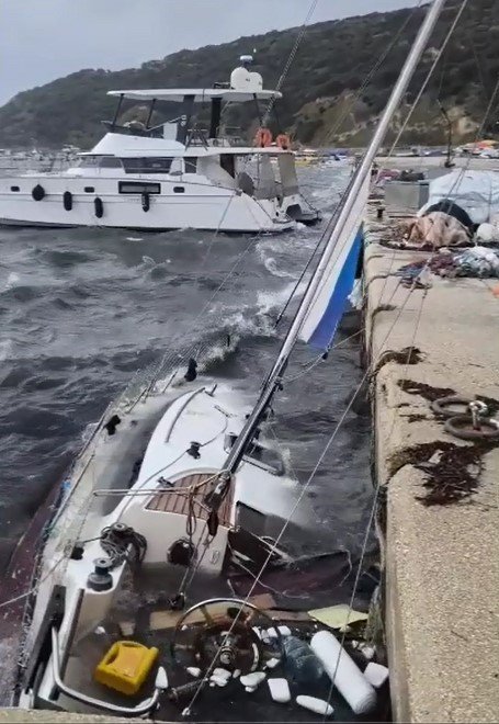 Keşan’da tekne battı, çatılar uçtu, iş yerleri hasar gördü