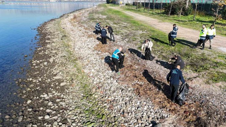 "Mavi Takım" ekibi 16 tonun üzerinde atık topladı