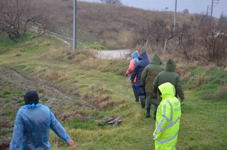 Demirci’de kayıp kadını arama çalışmaları 7’nci gününde sürüyor