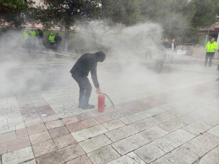 Bilecik Polis Evi’nde afet ve yangın farkındalık eğitimi