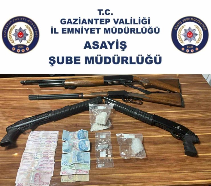 Gaziantep’te 4 adet ruhsatsız tüfek ile uyuşturucu madde ele geçirildi: 4 gözaltı