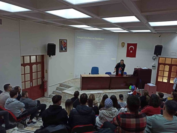 Aydın Devlet Hastanesi’nde yeni personeller bilgilendirildi