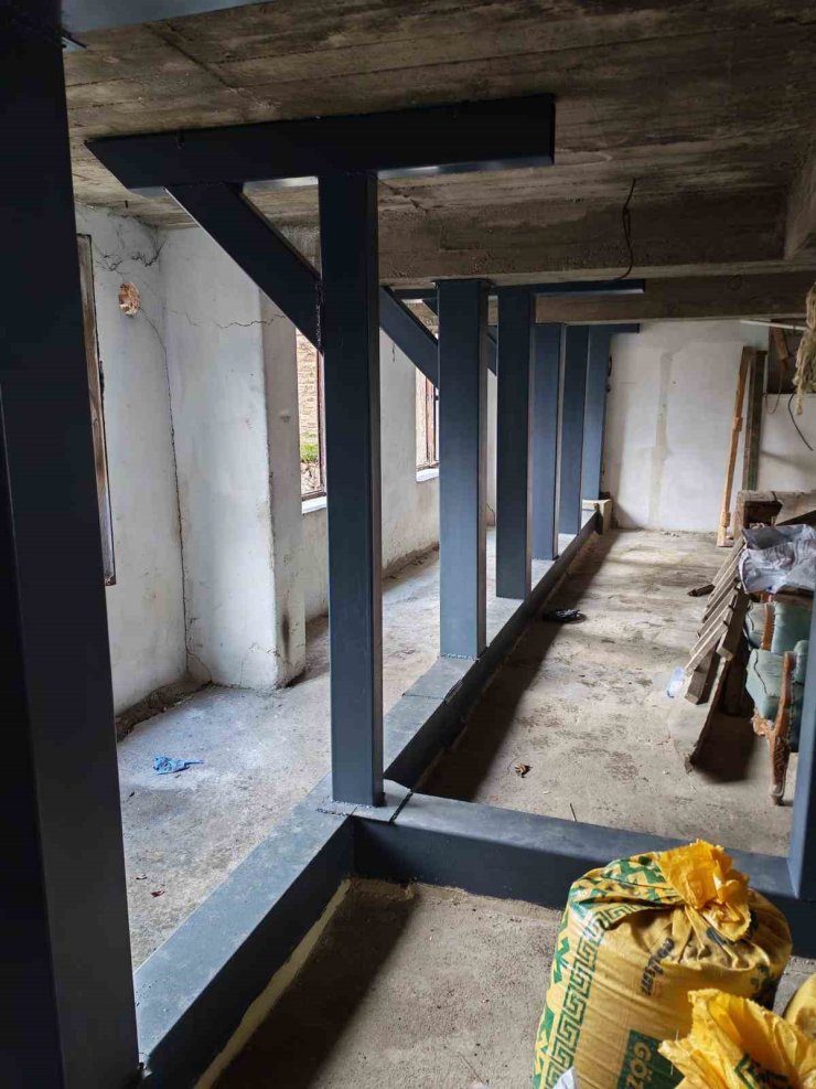 Kazı değil izinsiz güçlendirme yapılmış