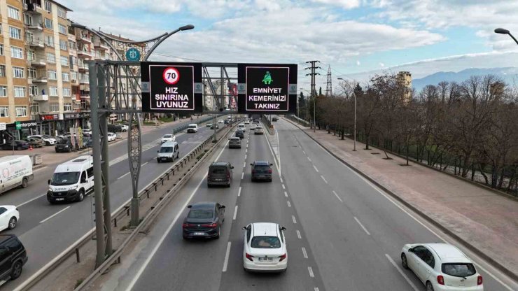 Kocaeli’de aylık 1,7 ton yakıt ve 3,2 ton karbon tasarrufuyla akıllı trafik