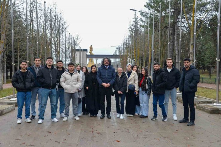 MYO öğrencileri BŞEÜ Merkez Kampüsü gezdi