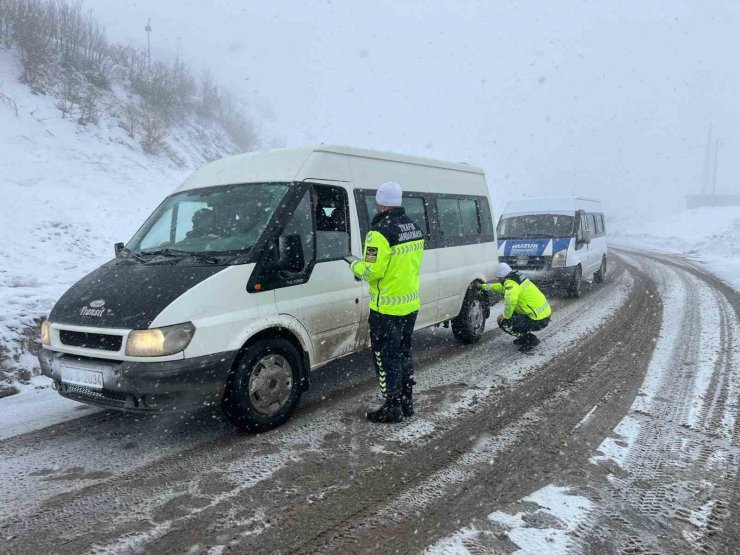 Jandarmadan sürücülere hayati uyarılar