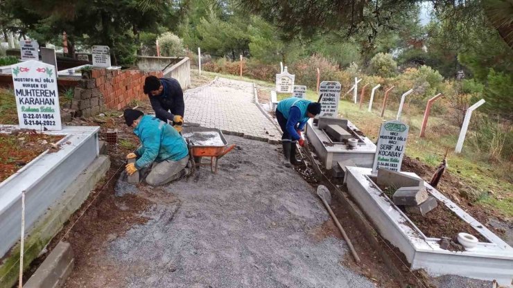 Manisa’da mezarlıklara kapsamlı bakım