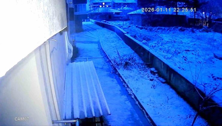 Kırşehir’de kar yağışı öncesinde gökyüzü aydınlandı