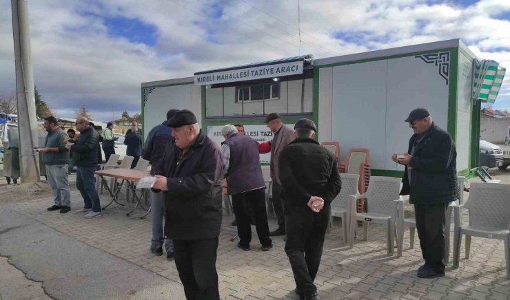 Hüyük’te hayırseverler taziye aracı yaptırdı