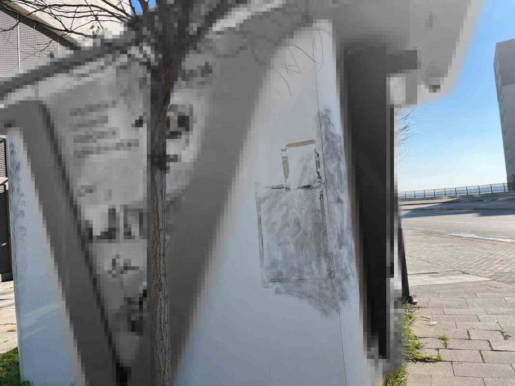 İzmir’de banka aracından yüklü miktarda vurgun