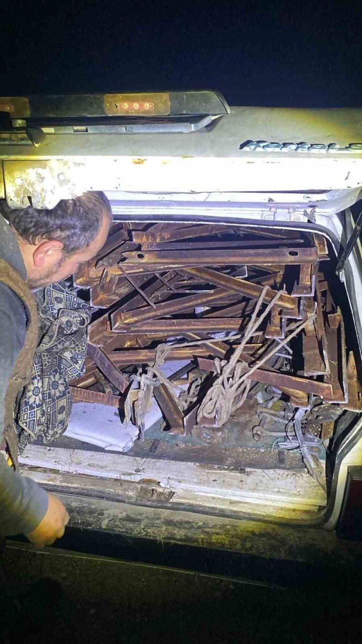 Bilecik’te durdurulan araçtan şaşırtan hırsızlık çıktı