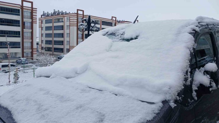 Kulp beyaza büründü