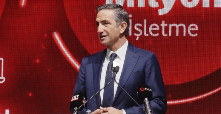 Vodafone Türkiye CEO’su Aksoy: "1 Nisan itibarıyla 5G’yi müşterilerimize ulaştıracağız"