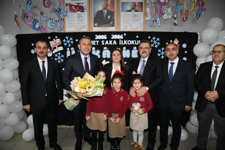 Başkan Genç, öğrencilerin karne heyecanına ortak oldu