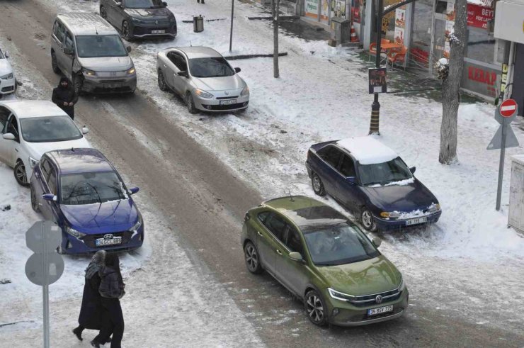Kars’ta trafiğe kayıtlı araç sayısı 54 bin 850’ye ulaştı