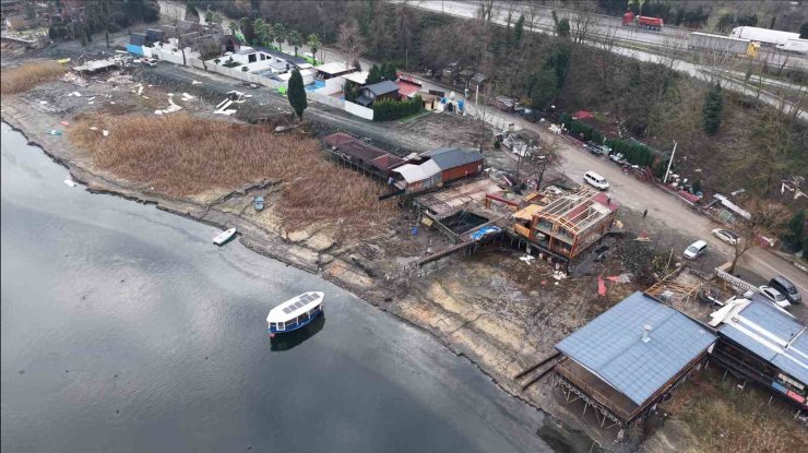 Sapanca Gölü’ndeki kaçak yapılar için ekipler sahaya iniyor