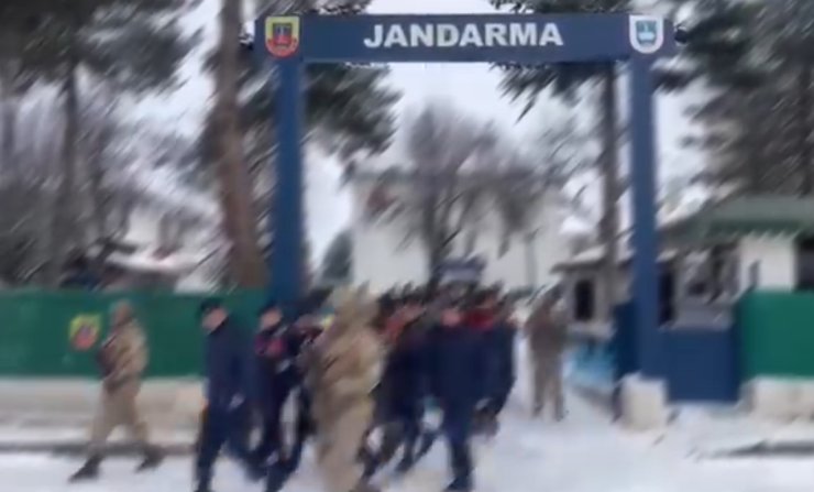 Kastamonu’da 9 farklı adrese uyuşturucu operasyonu: 8 gözaltı