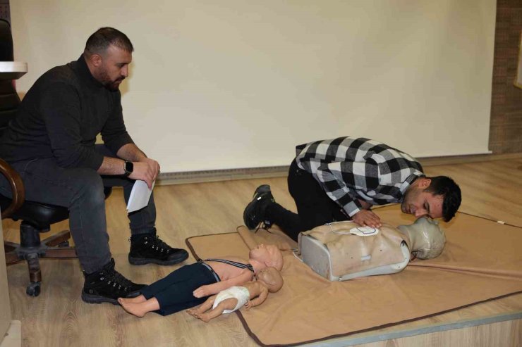 Bayburt’ta polis adaylarına ilk yardım eğitimi verildi