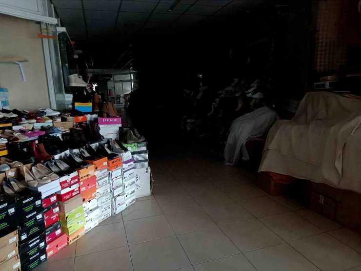 Tarihi Ahi Çarşısı karanlığa gömüldü