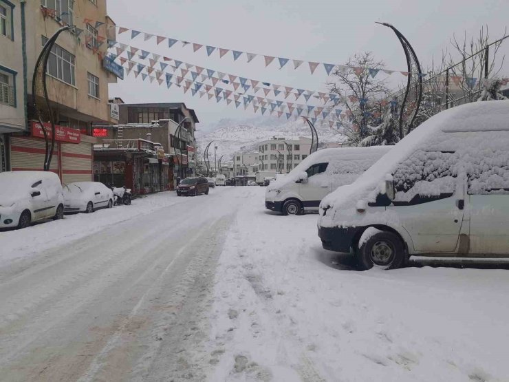 Çermik beyaza büründü