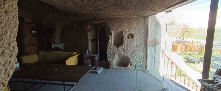 Kaçak restoran kaldırıldı, peribacalarının silüeti ortaya çıktı